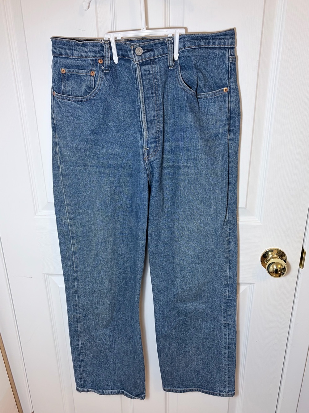 Levi's High-Rise Straight Jeans in Blue Wash